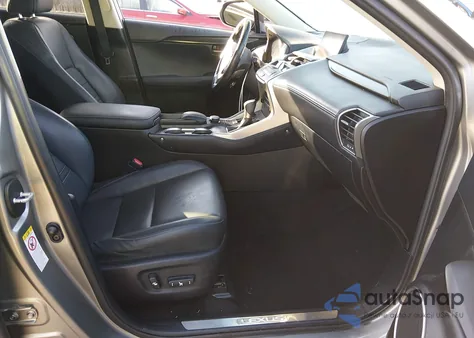 2016 Lexus Nx 1.4T S z USA, uszkodzony, nr VIN JTJYARBZXG2049721